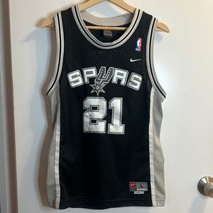 Large Spurs jersey